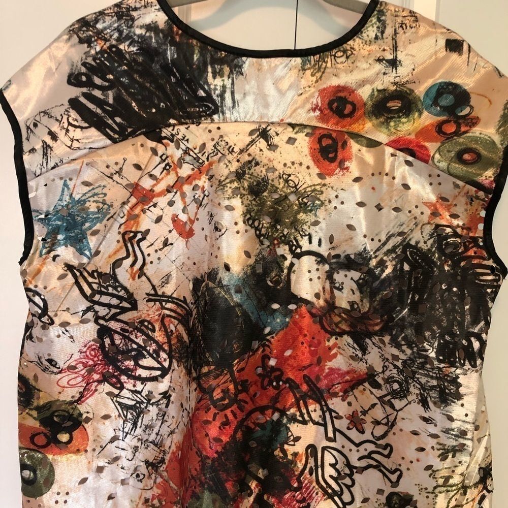 Alberto Makali Abstract Laser Cut Blouse Medium - Picture 9 of 10
